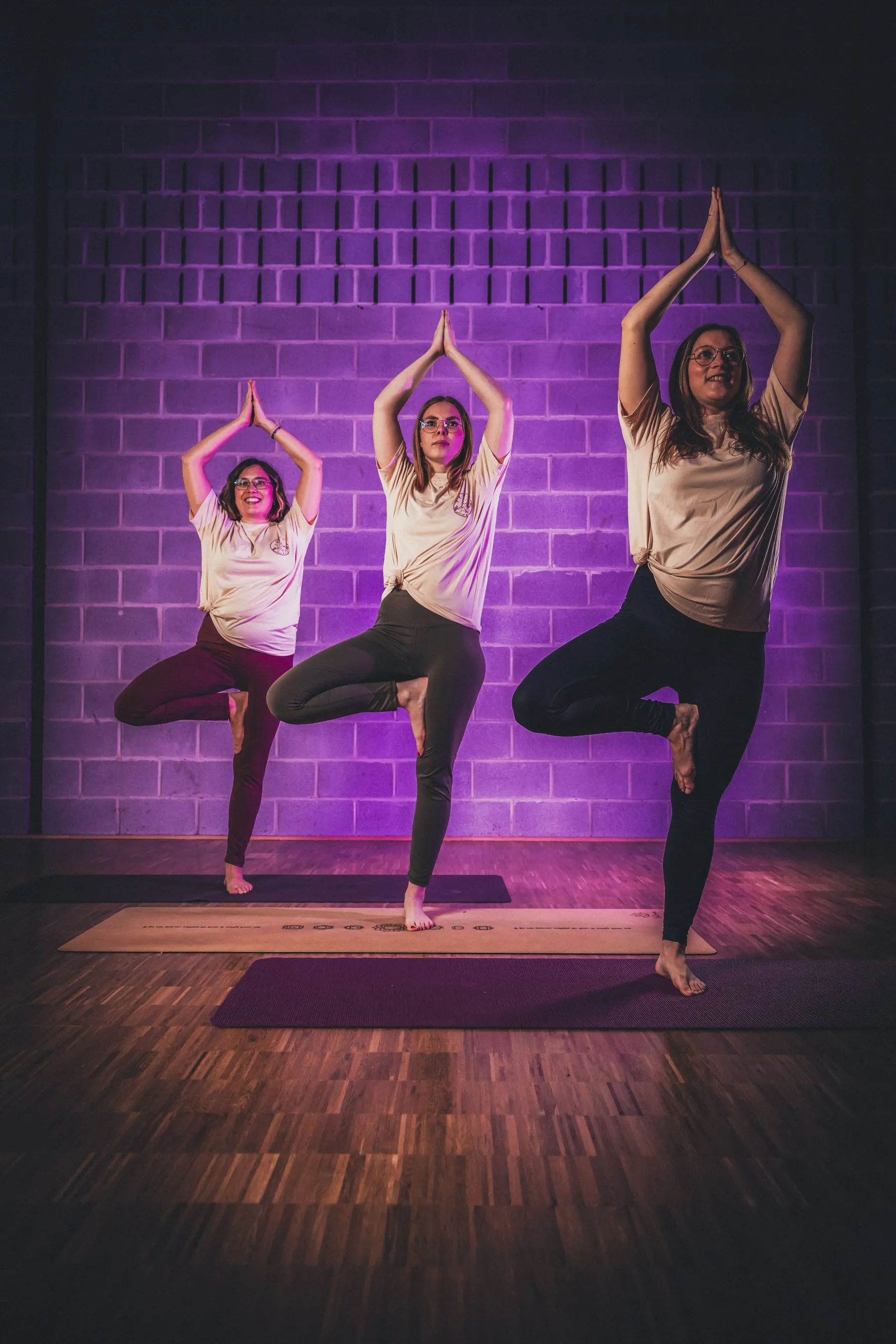 Diamonds Yoga Mood-302 Diamonds Yoga Mood-302